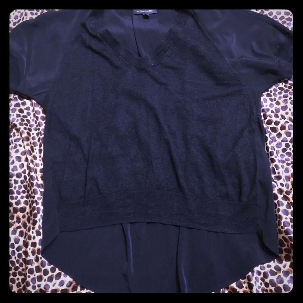 Banana Republic Pleat back blouse